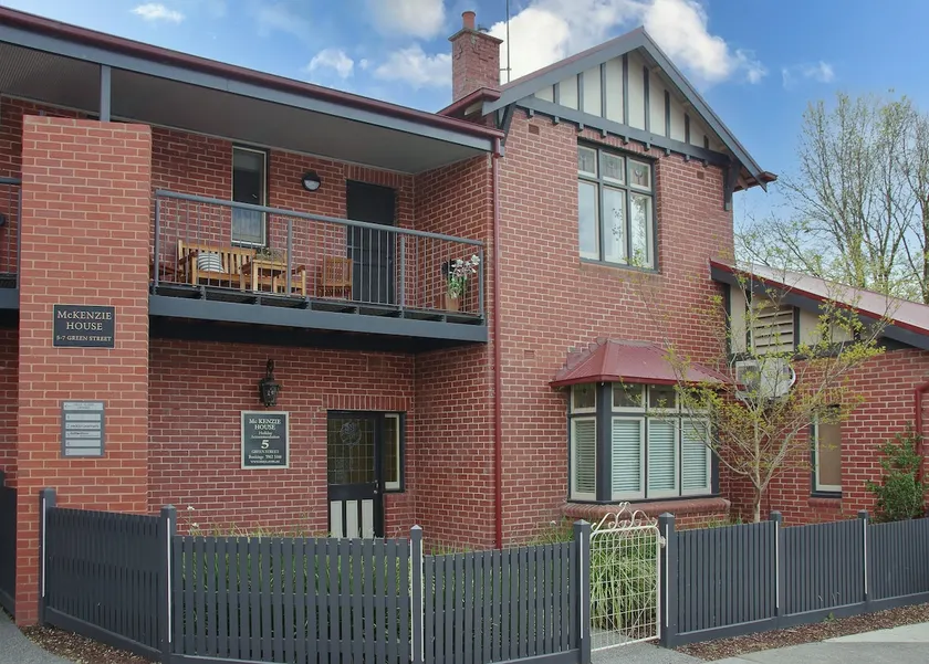 McKenzie House - Image 1