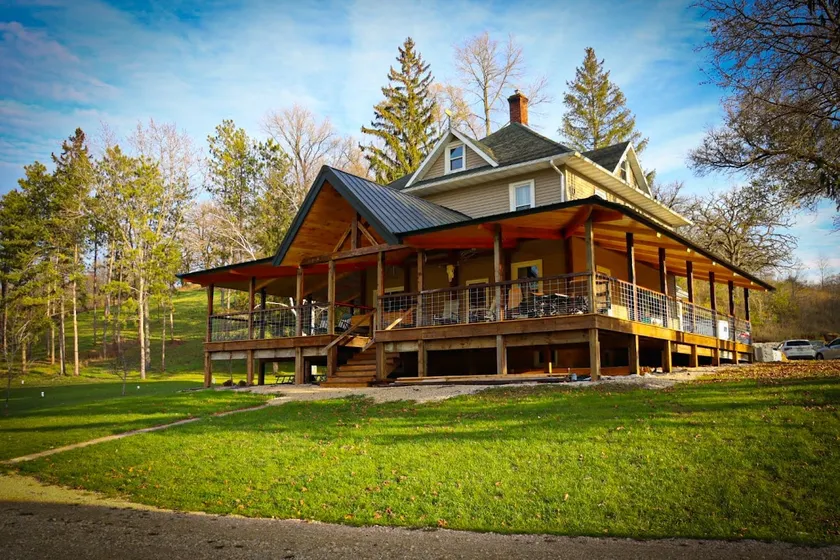 Sawmill Creek Farm-Close to New Glarus, 5 bedrooms - Image 1