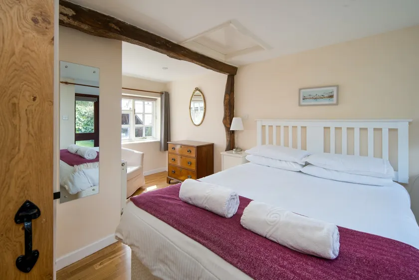 Paddock Cottage - Image 1