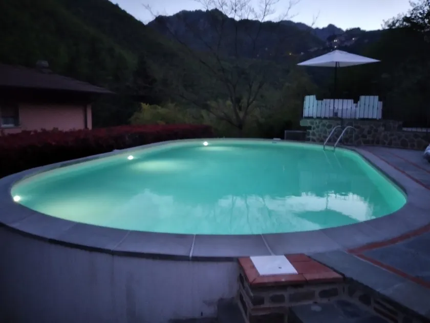 ”An unspoilt Corner of Tuscany for 13 friends” - Image 1