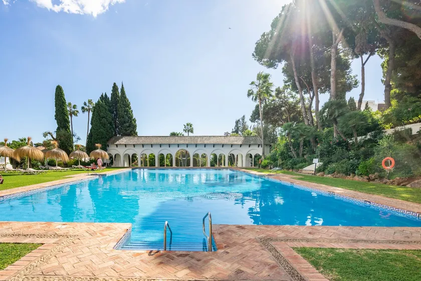 Golden Mile Marbella 2-bedroom rental - Image 1
