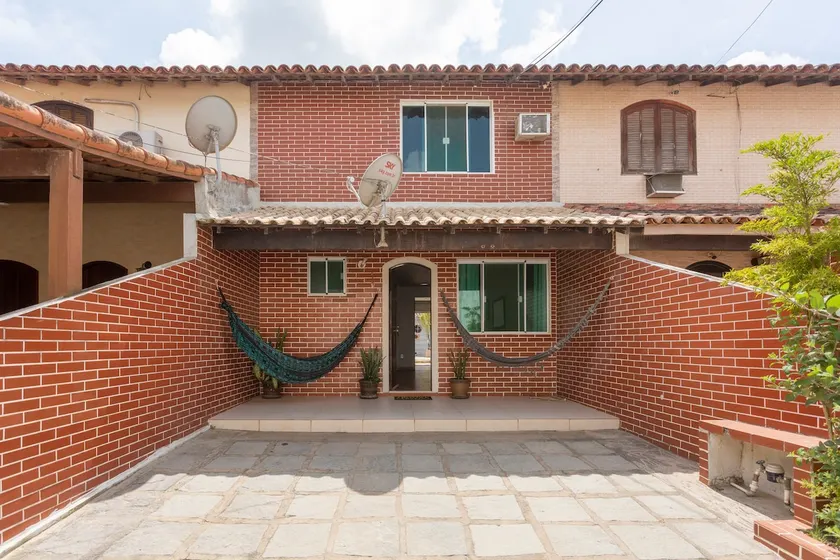 House available for Labor Day. - Image 1