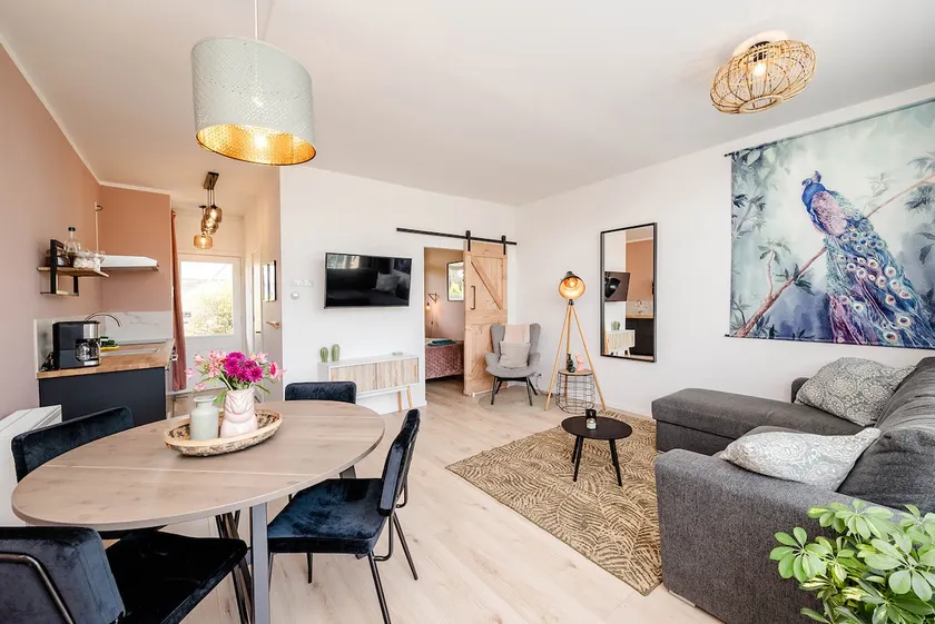 Amsterdam Beach Apartment 9, Private Garden - Image 1