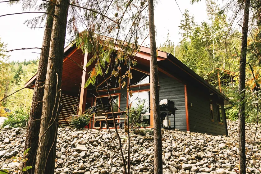 Float Inn (cabin 3) - Image 1