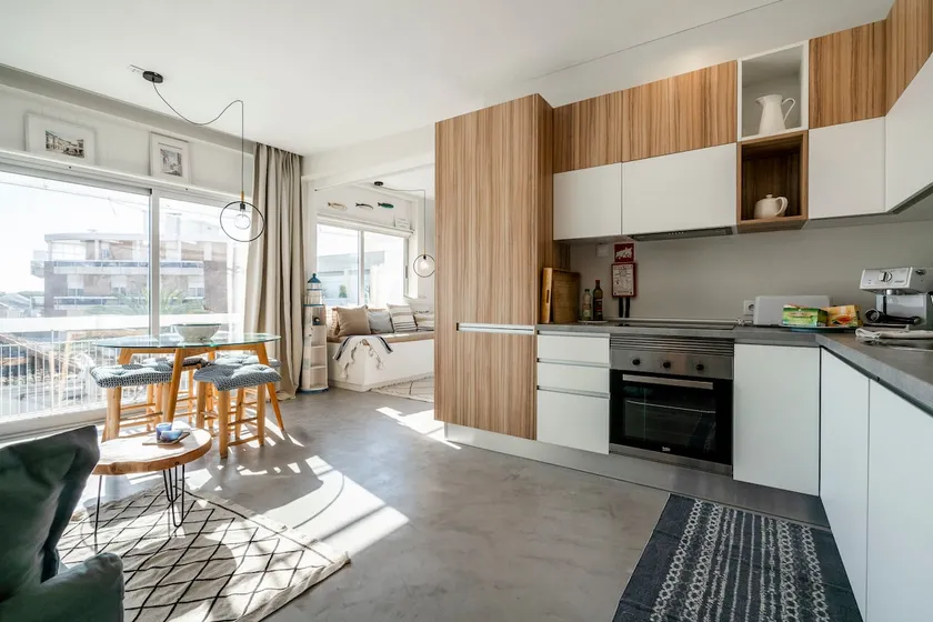 Faro Central Apartment w/ Rooftop & Balconies - Image 1