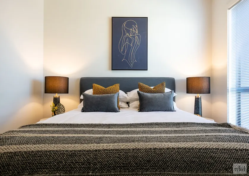 Golden Retreat | Couples Getaway | Business stay - Image 1