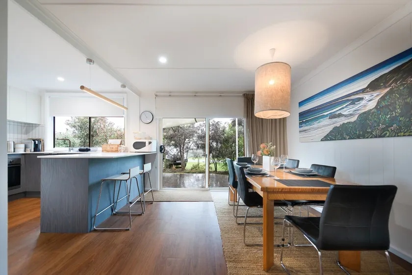 COAST NEST | Relaxing Beach Retreat | Ideal for Couples | Pet Friendly - Image 1