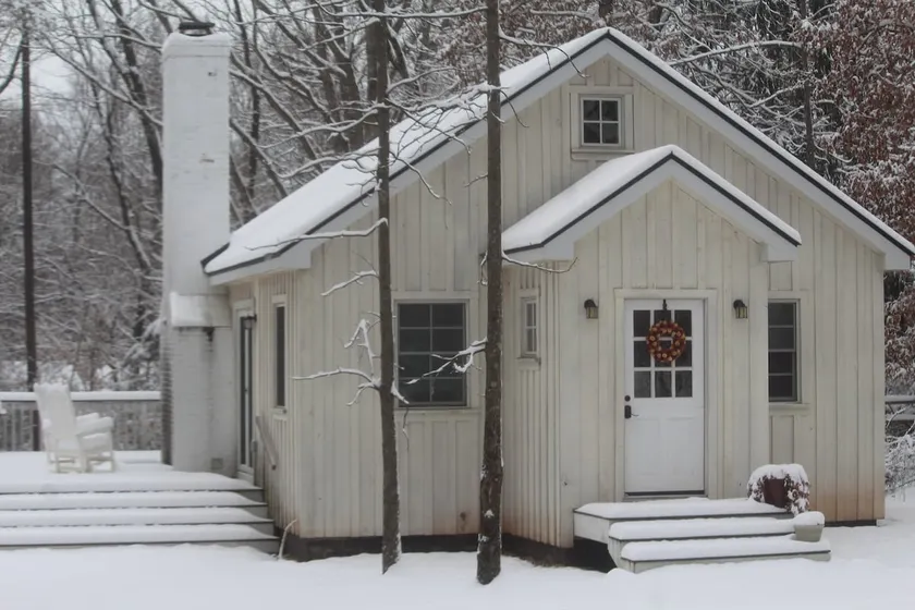 The Cottage At Liberty Mill Upgraded WI FI Pet $50 - Image 1