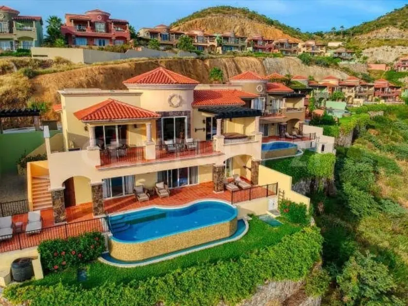 Luxury Montecristo Villa - Image 1