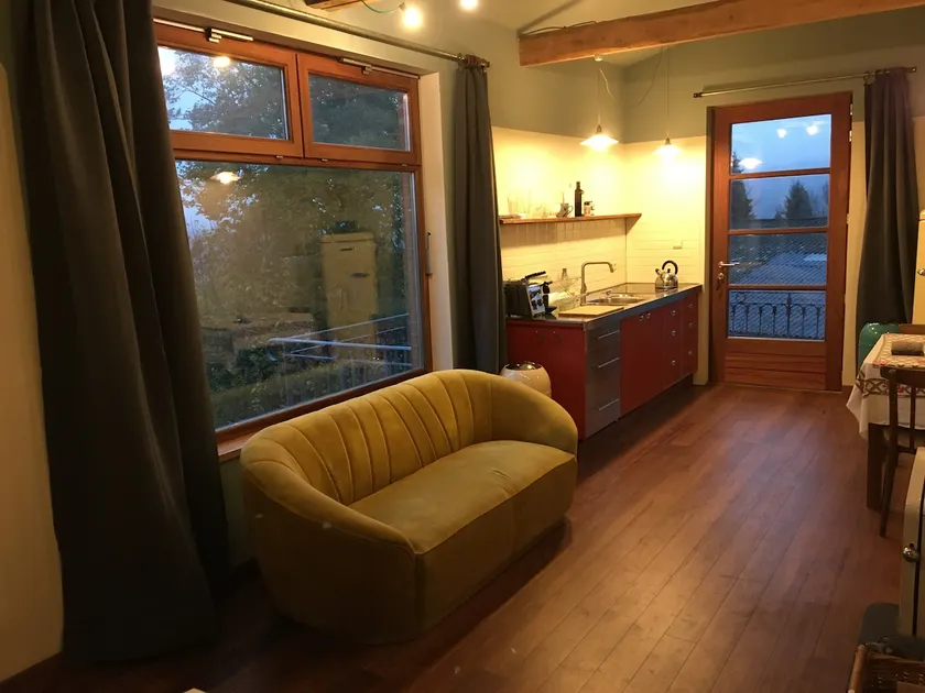 ziggy's room with a view - Image 1