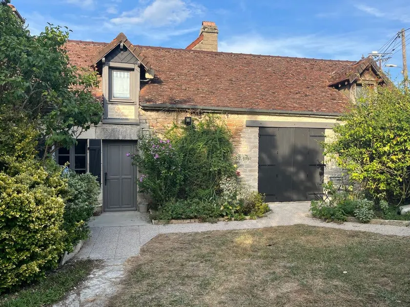 CHEZ MARGARET - Image 1