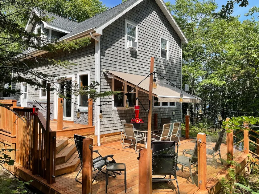 Fun on Falls Lake; cozy woodstove - Image 1