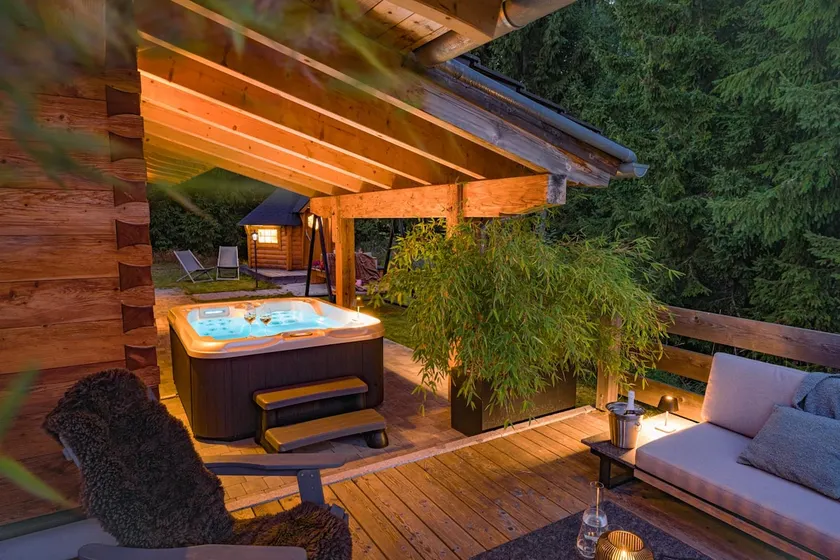 Luxury chalet with sauna & hot tub in the national park - Image 1