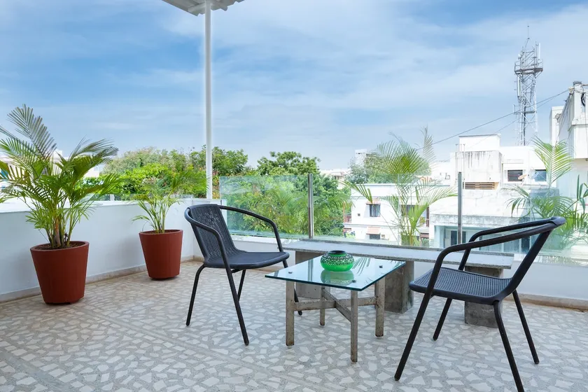 JOY - room with private terrace in French Town - Image 1