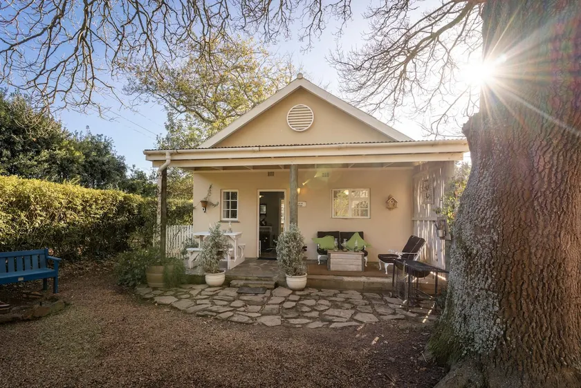 Belfield Wines and Farm Cottages - Image 1