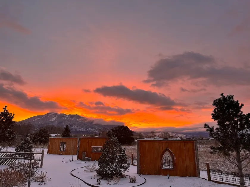 Countryside studio with incredible views! - Image 1