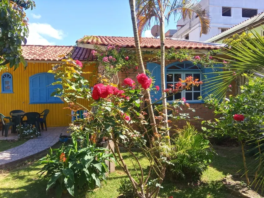 Seasonal home - Image 1