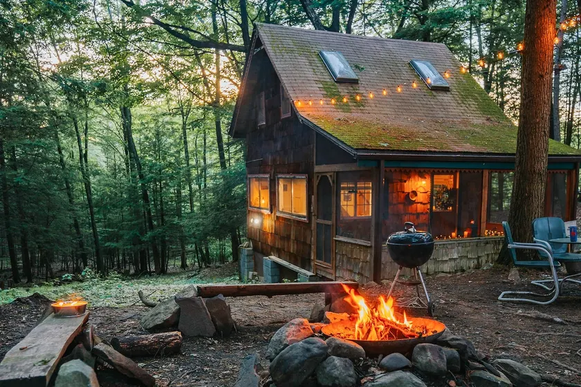 Tiny Cabin | Fire Pit | Screened Porch | Pets - Image 1