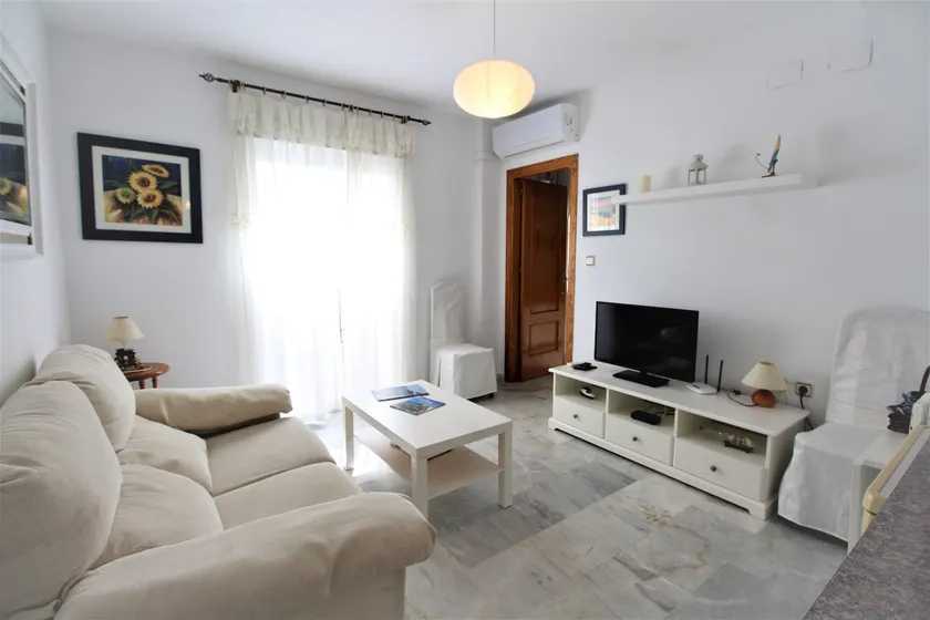 Cosy apartment in the old town at 2 min from beach - Image 1