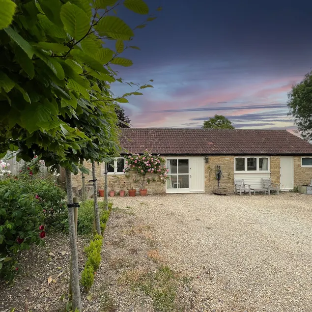 Whitley Coach House - Image 1