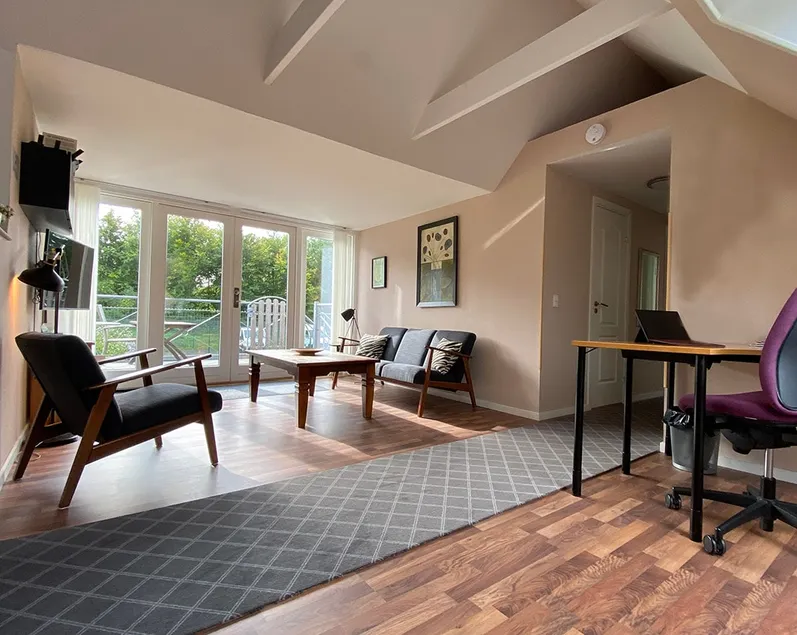 Nice 70 m2 home in scenic area with large terrace - Image 1