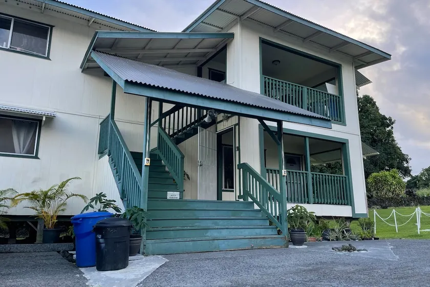 Convenient, Cozy Home in Hilo (1st Floor) - Image 1