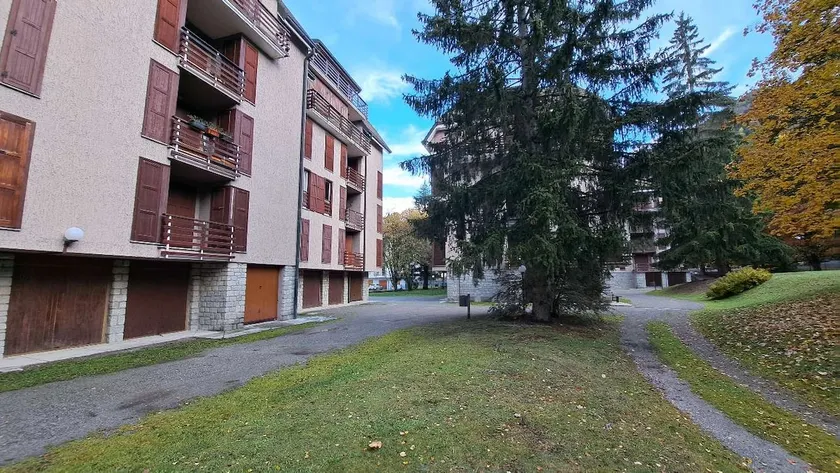 MEADOWS Apartment-Wohnung in einem großen Park - Image 1