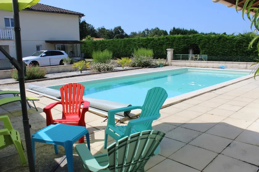 Nice apartment in country house with pool - Image 1