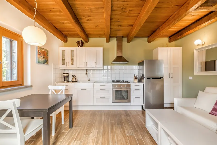 Vernazza Guest House - Image 1