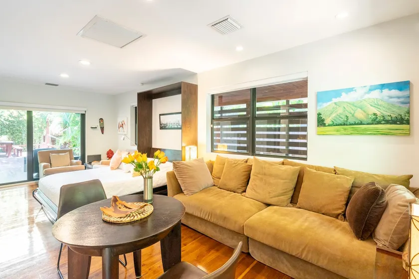 Coconut Grove Boutique Cottage w/Tropical Garden - Image 1