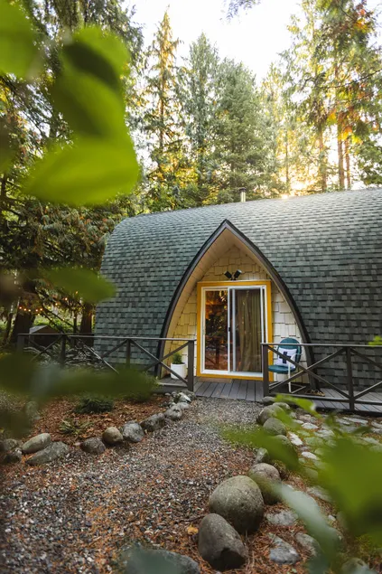 Iconic Arched Cabin | Near Mt Baker Hiking - Image 1
