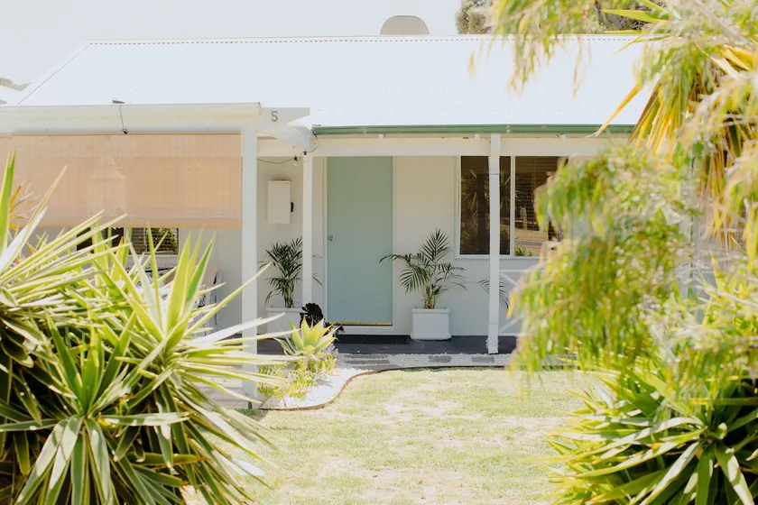 Yalls Bungalow- family beach vibes! - Image 1