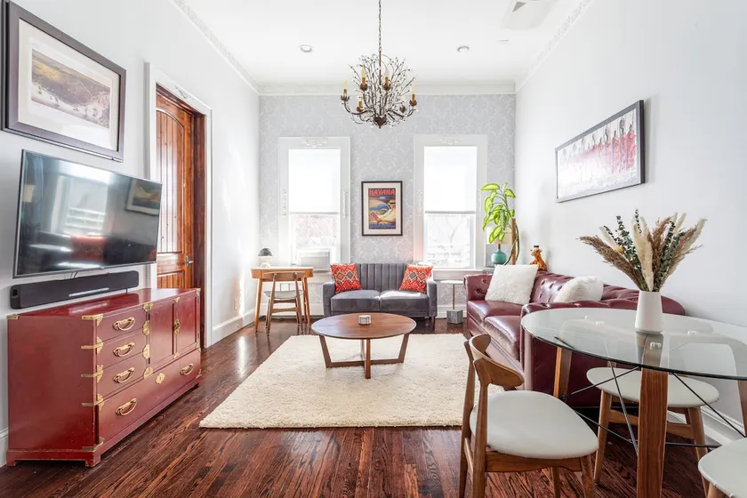 Luxury Brooklyn Guest Suite - Image 1