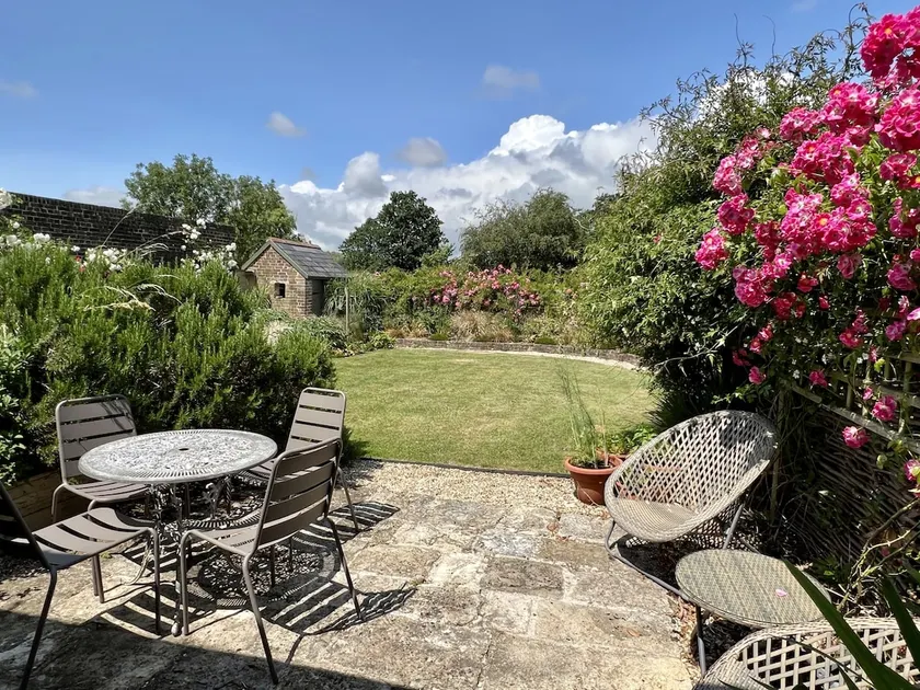 Jasmine Cottage - Image 1