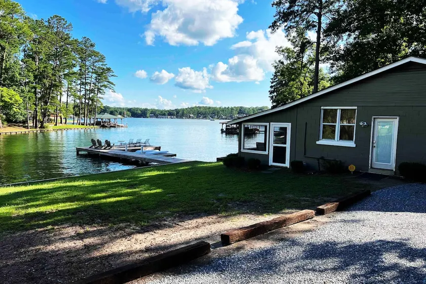 Lake Martin Waterfront in Eclectic - Image 1