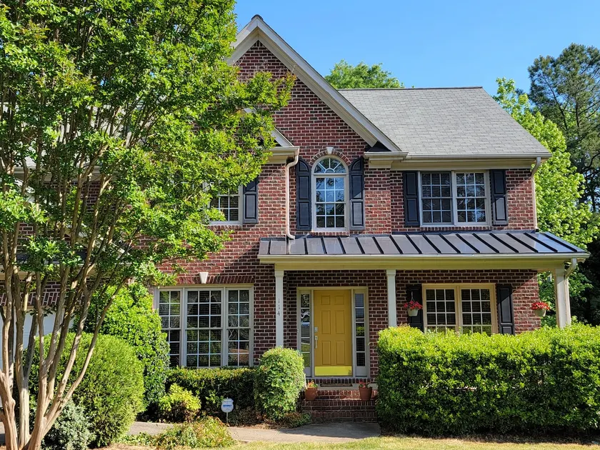 Bright, spacious mediterranean-style home in Cary - Image 1