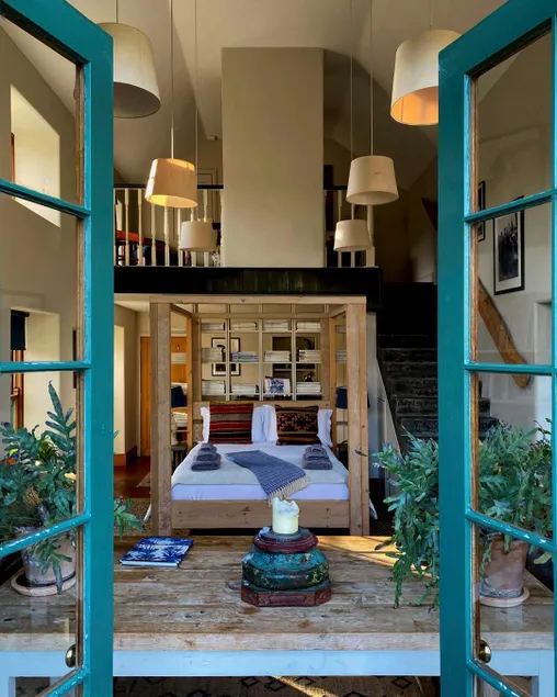 Stylish Georgian Stable Yard Studio Apartment - Image 1
