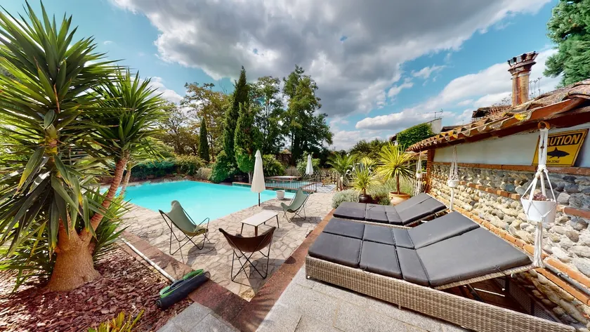 Les Cyprès de Pierre, pool, and petanque - Image 1