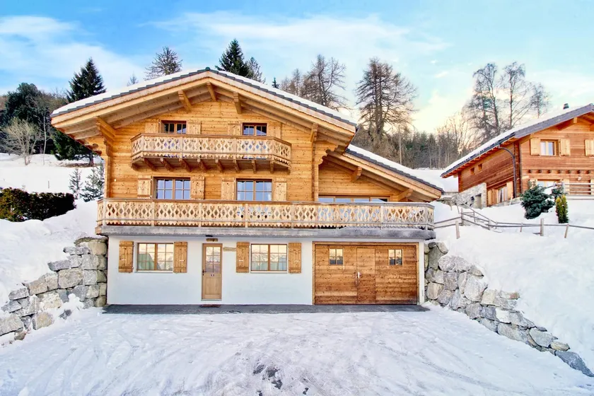 Magical awakening in the heart of the Alps - Image 1