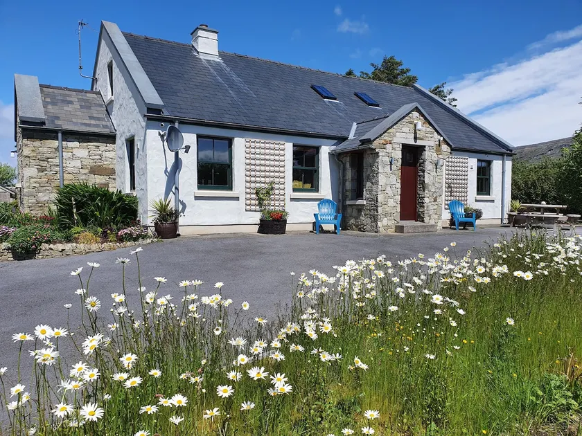 Mullagh Pond House, free boat tour, beaches - Image 1