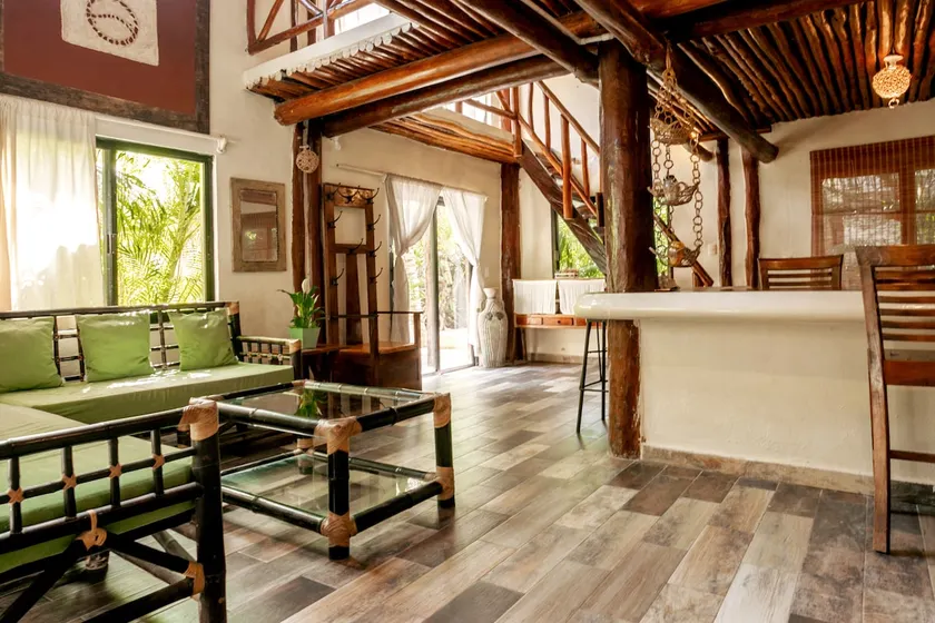 Beach Loft, 5 people, king beds, kitchen - Image 1