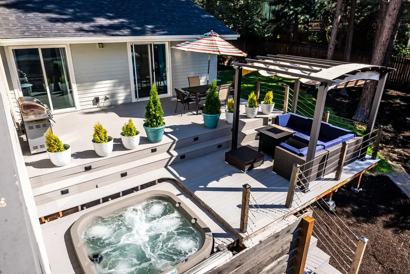 Modern home in NW Bend (w/HOT TUB!) Walk to Shops! - Image 1