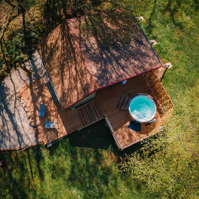 Bois-Joli Cabin: Escape & Charm - Image 1