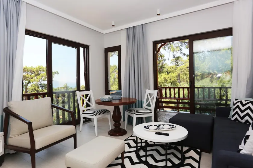 PINEHILL404 2+1 DUPLEX APARTMENT WITH SEA VIEW - Image 1