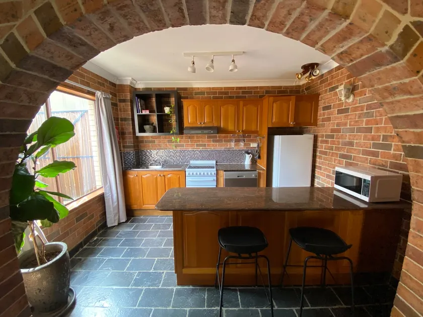 Bundeena Garden Apartment Pokorny House - Image 1