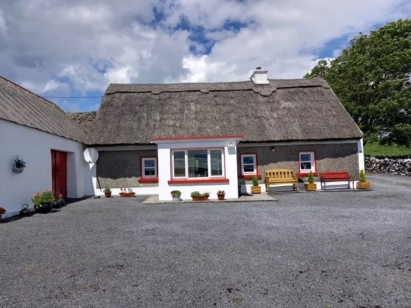 Bridgies Cottage - Image 1