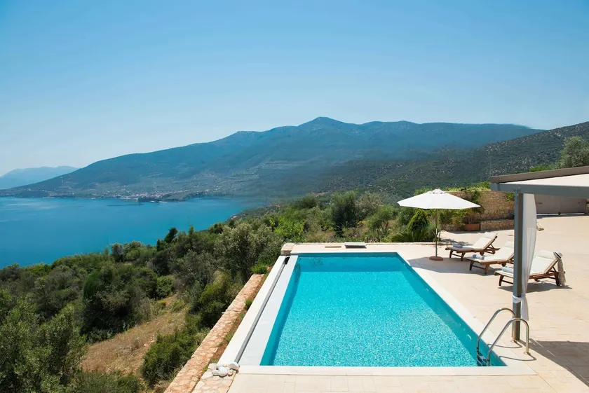 VILLA KIVIS - Image 1