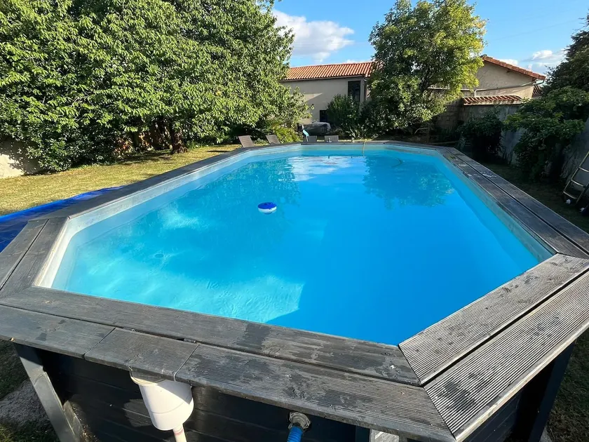 Französisches Dorfhaus mit privatem Pool - Image 1