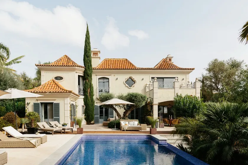 Pristine Villa Serviced w/ Heated Infinity Pool - Image 1