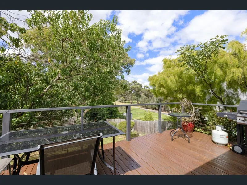 3 bedroom Beach House amazing views and Free Wifi - Image 1